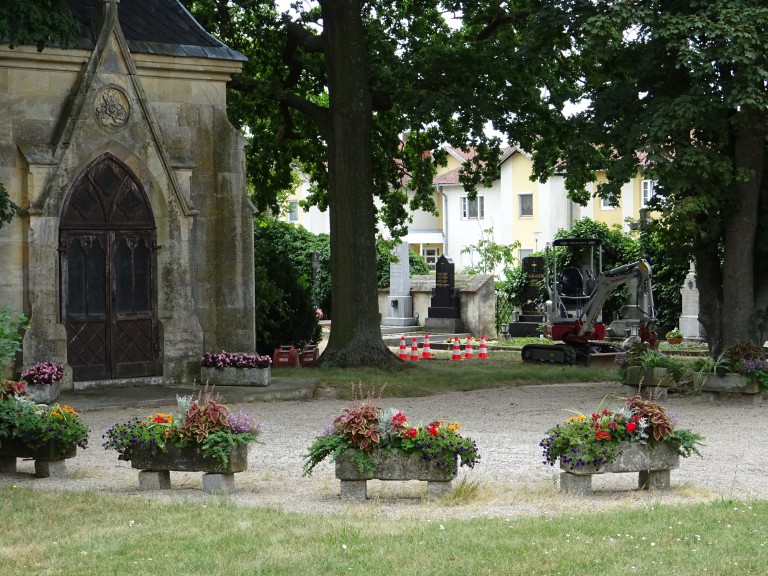 Urnennischen am Retzer Friedhof
